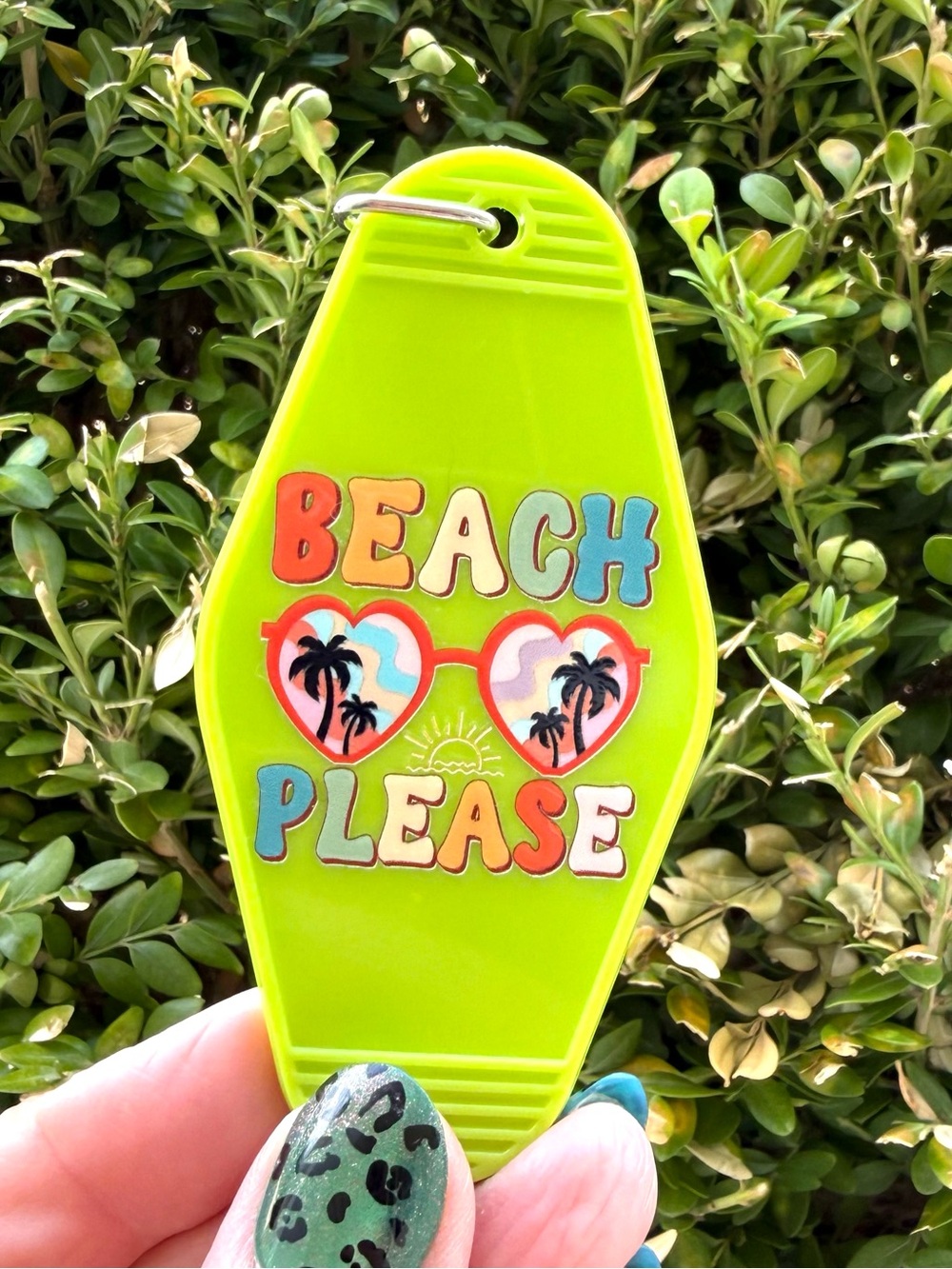 Vintage style motel key 3.5” keychain beach summer-themed gift idea